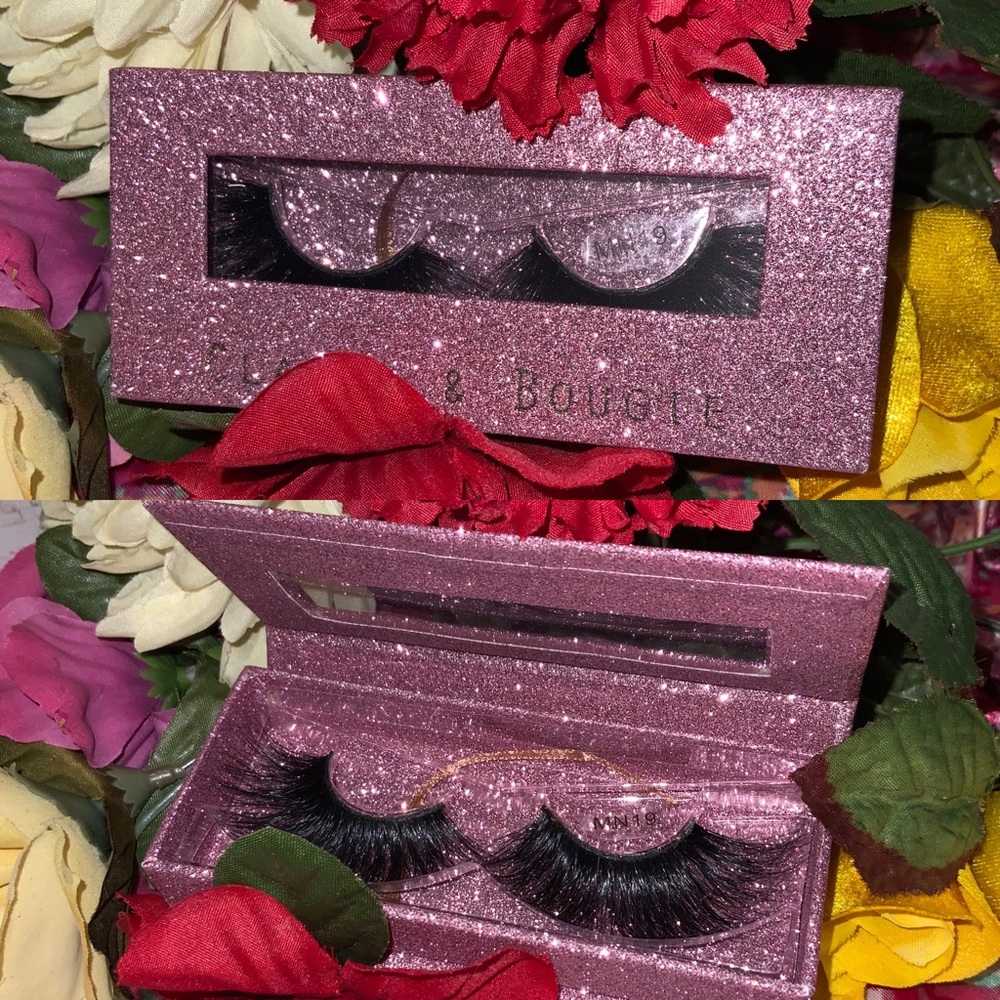 Lashes - Picture 2 of 5